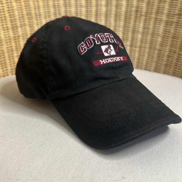 Vintage Broken In Phoenix Coyotes Hockey Authentic Zephyr The Z Hat Ball Cap - Picture 9 of 16